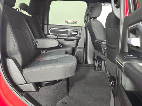 Used 2024 RAM 2500 Big Horn w/ Sport Appearance Package image 27