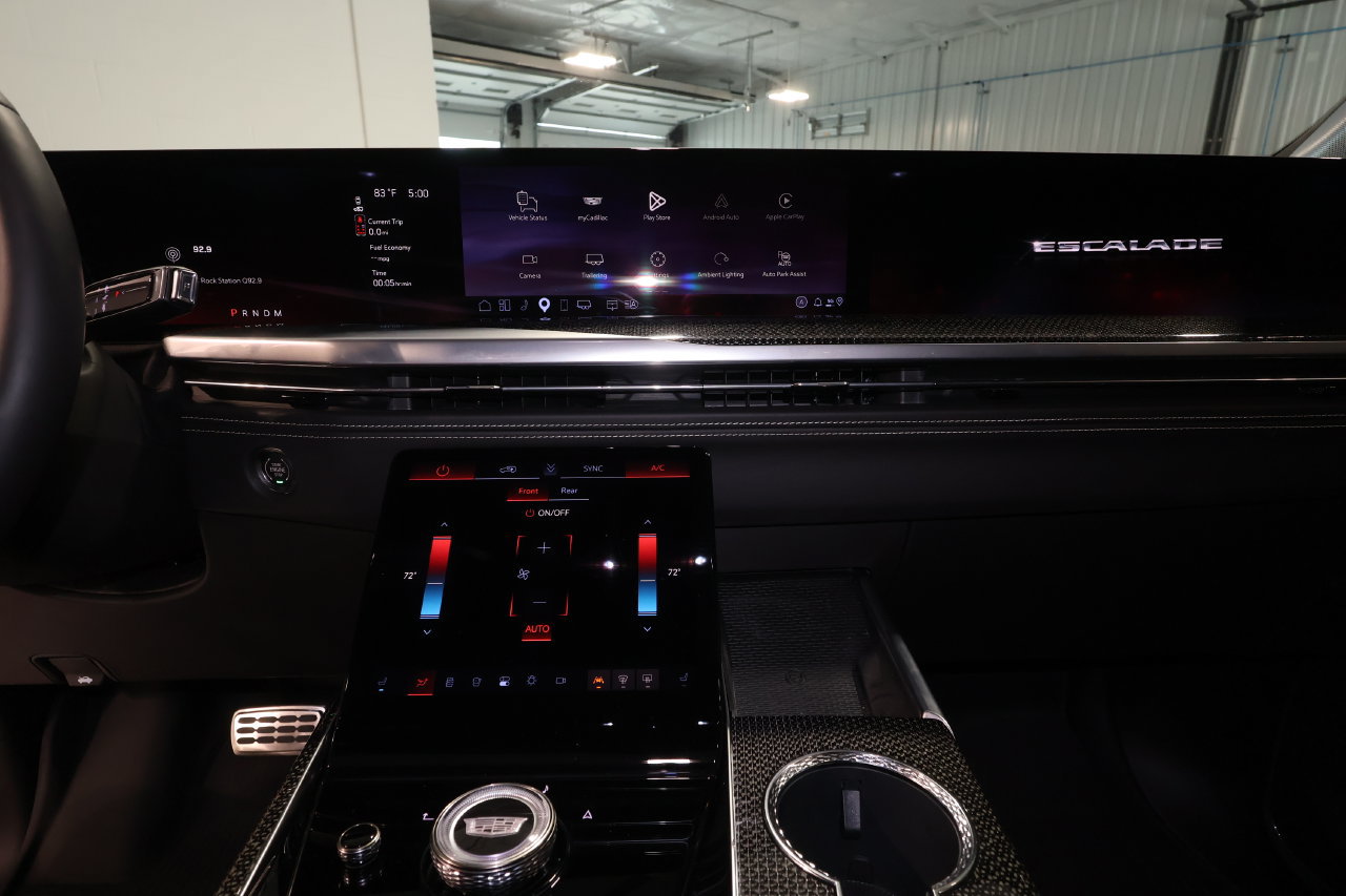 Certified 2026 Cadillac Escalade ESV V w/ LPO, ONYX Package AWD/4WD image 19