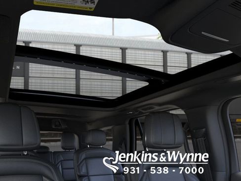 New 2026 Lincoln Navigator Reserve AWD/4WD image 22
