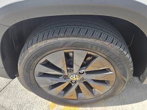 Certified 2023 Volkswagen Taos S FWD image 10