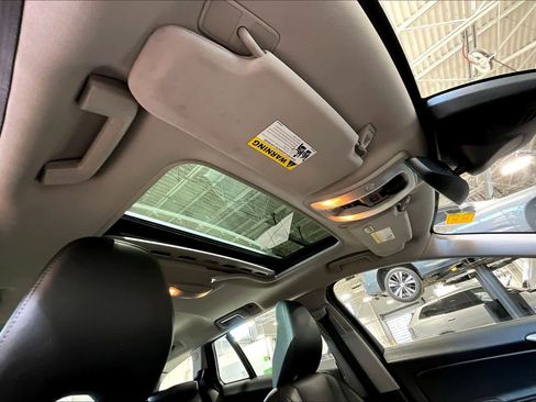 Used 2016 Volvo V60 T5 Premier image 14