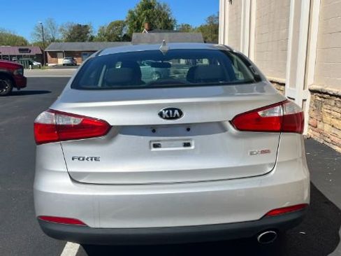 Used 2015 Kia Forte EX image 5