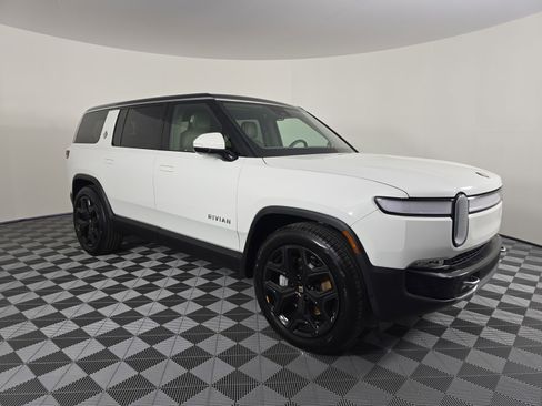 Used 2023 Rivian R1S Adventure AWD/4WD image 7
