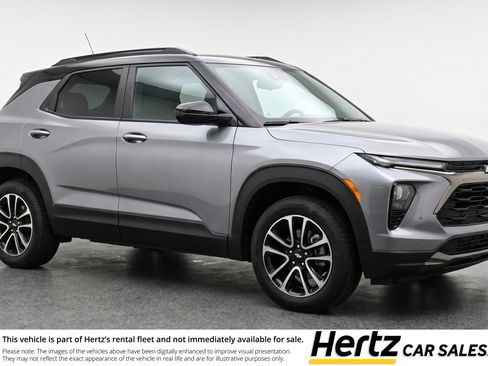 Used 2025 Chevrolet TrailBlazer LT FWD image 1