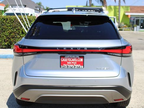 Used 2025 Lexus RX 350 Premium w/ Accessory Package FWD image 4