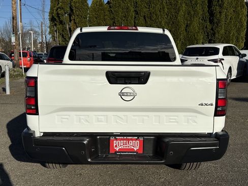 Used 2022 Nissan Frontier S w/ Technology Package image 6