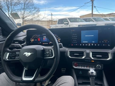 Used 2024 Ford Mustang GT Premium image 13