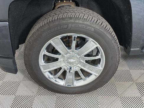 Used 2018 Chevrolet Silverado 1500 High Country AWD/4WD image 8