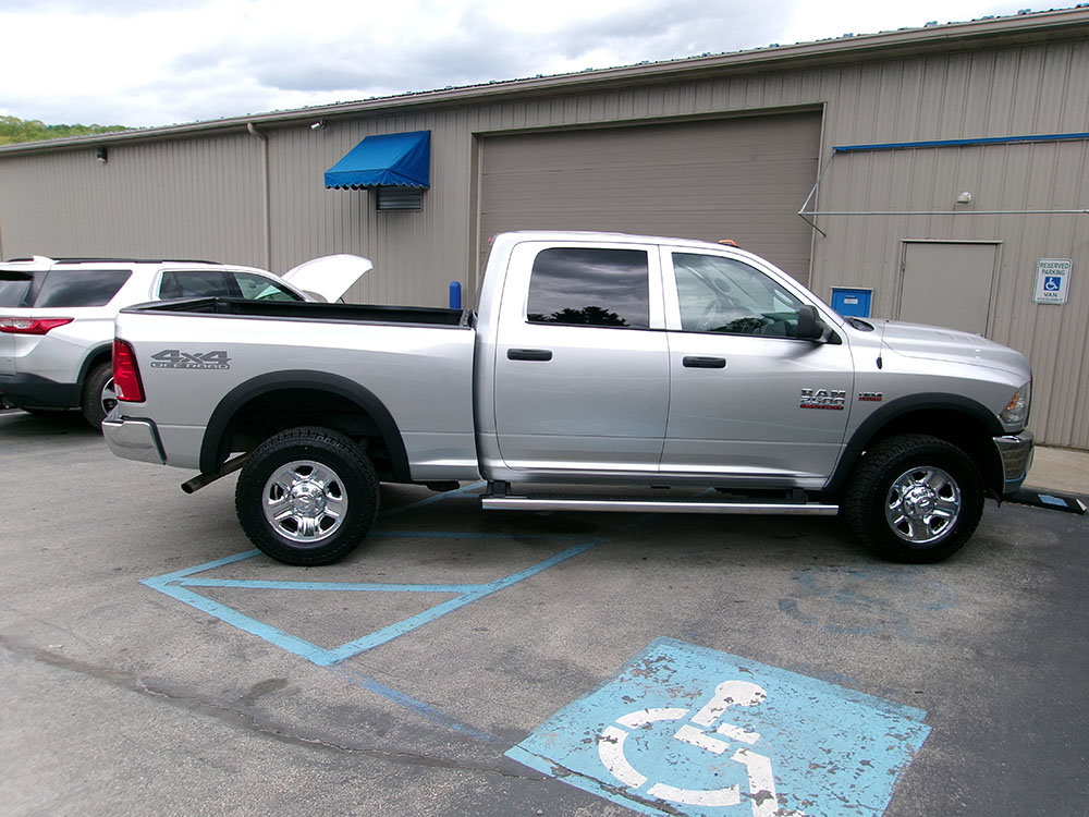 Used 2017 RAM 2500 Tradesman w/ Chrome Appearance Group AWD/4WD image 6