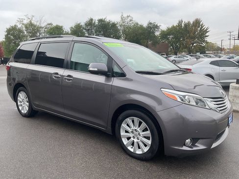 Used 2015 Toyota Sienna AWD image 10