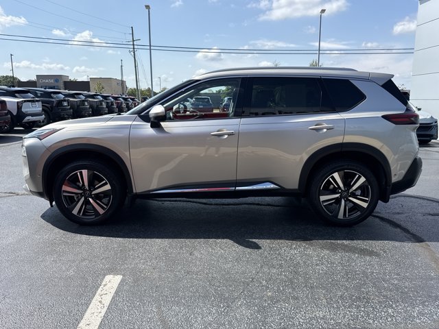Certified 2023 Nissan Rogue Platinum FWD image 13