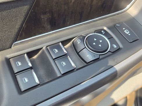 Used 2023 Ford F250 Lariat image 16