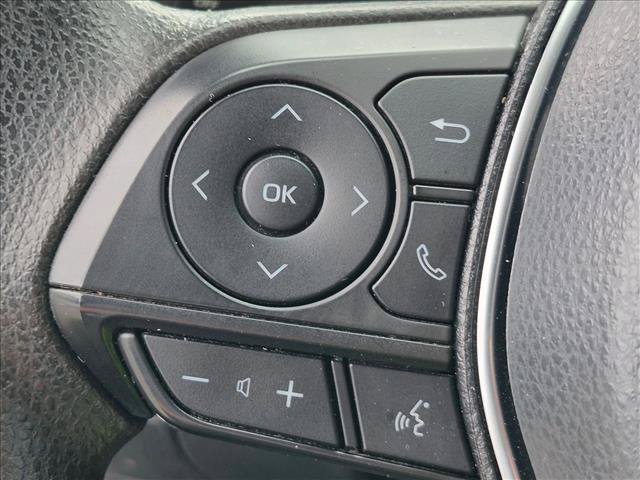 Used 2020 Toyota Camry LE FWD image 14