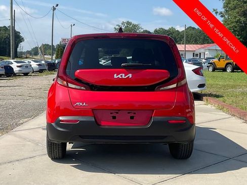 Used 2022 Kia Soul LX image 6