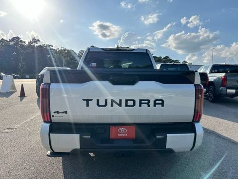 Used 2022 Toyota Tundra Platinum w/ Advanced Package AWD/4WD image 6