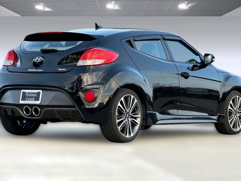 Used 2016 Hyundai Veloster Turbo image 8