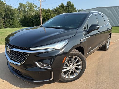 Used 2022 Buick Enclave Avenir w/ Avenir Technology Package image 1