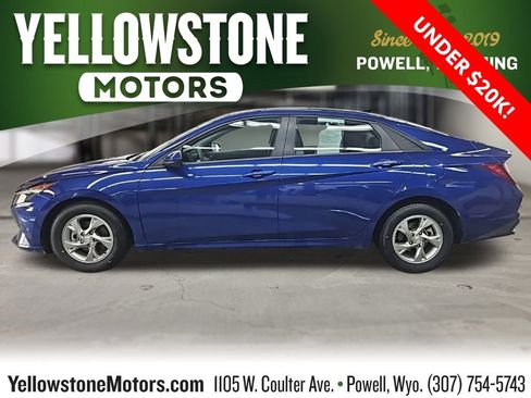 Used 2021 Hyundai Elantra SE image 1