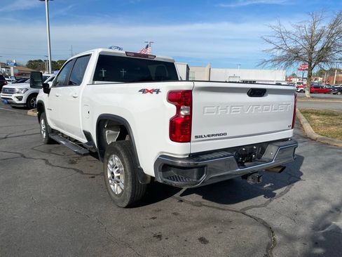 Used 2025 Chevrolet Silverado 2500 LT w/ Convenience Package AWD/4WD image 9