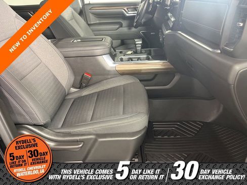 Certified 2022 Chevrolet Silverado 1500 LT Trail Boss w/ Convenience Package II image 17