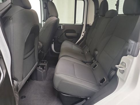 Used 2021 Jeep Gladiator Sport image 28