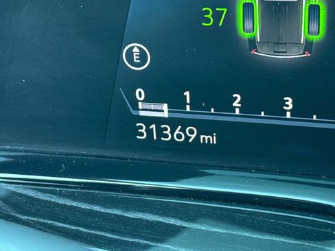 Certified 2024 Cadillac Escalade Sport image 38