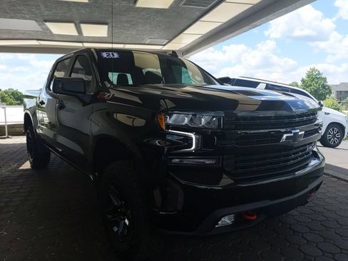 Used 2021 Chevrolet Silverado 1500 LT Trail Boss w/ Convenience Package II AWD/4WD image 4