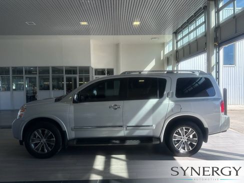 Used 2015 Nissan Armada SL AWD/4WD image 11
