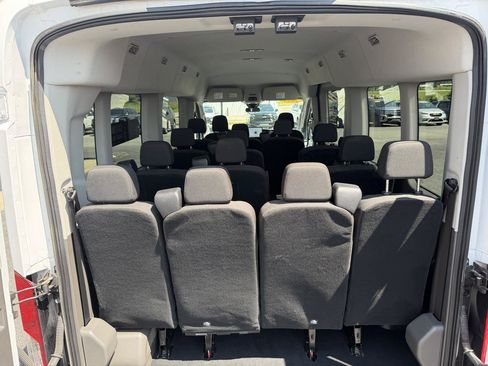 Used 2023 Ford Transit 350 XLT RWD image 7