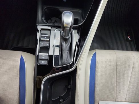 Certified 2025 Acura ADX A-Spec image 22