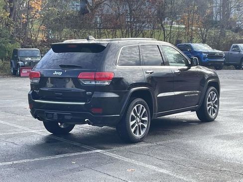 Used 2018 Jeep Grand Cherokee Overland image 3