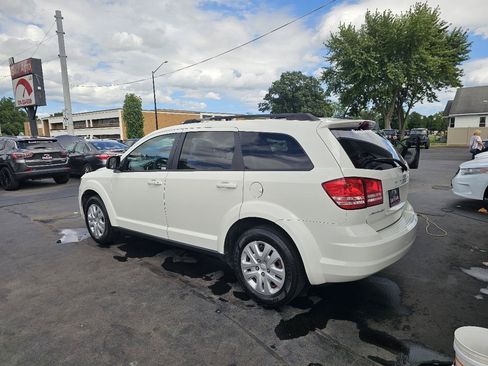 Used 2017 Dodge Journey SE FWD image 7