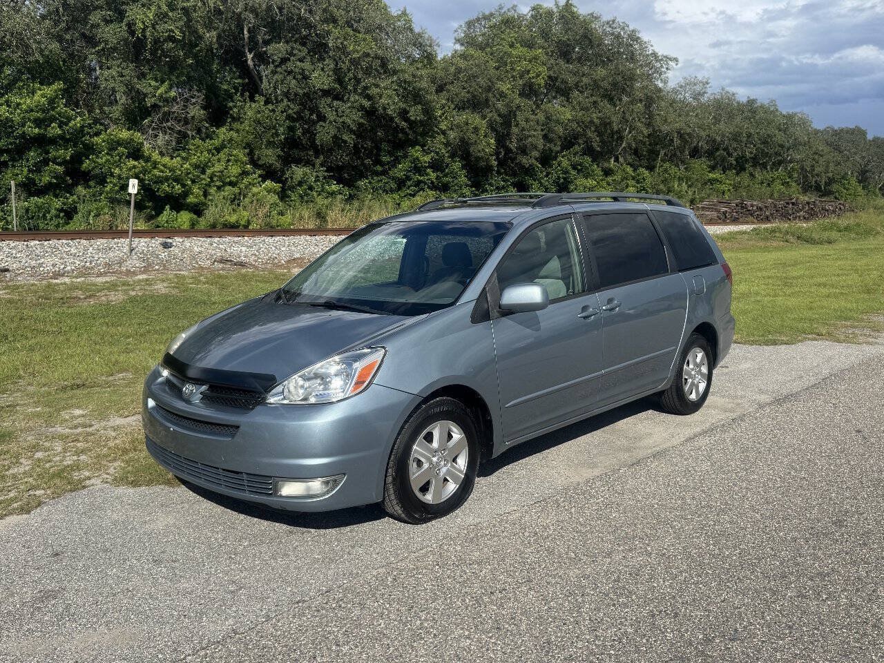 Used 2005 Toyota Sienna FWD image 2