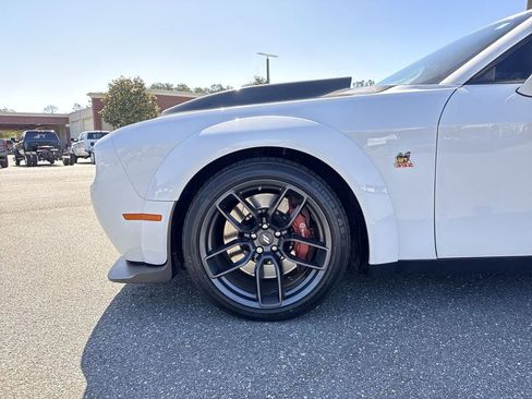 Used 2021 Dodge Challenger R/T Scat Pack RWD image 9