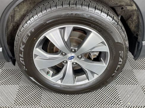 Used 2020 Subaru Ascent Premium w/ Convenience Package AWD/4WD image 34