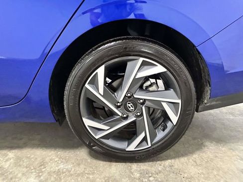 Certified 2025 Hyundai Elantra Sport FWD image 7