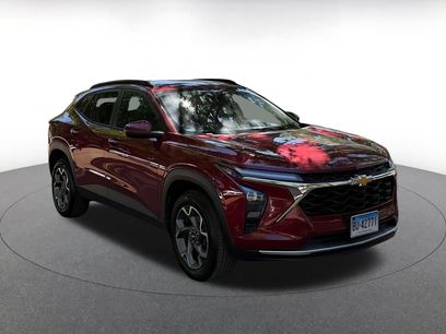 Used 2025 Chevrolet Trax LT
