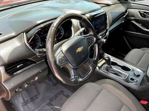 Used 2020 Chevrolet Traverse LT FWD image 14