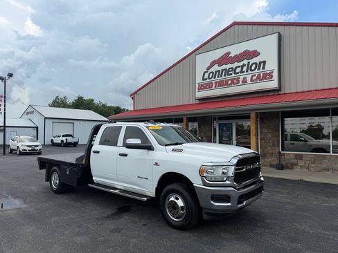 Used 2022 RAM 3500 Tradesman w/ Chrome Appearance Group AWD/4WD image 1