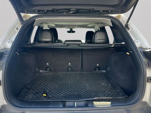 Used 2019 Jeep Cherokee Limited w/ Luxury Group image 17