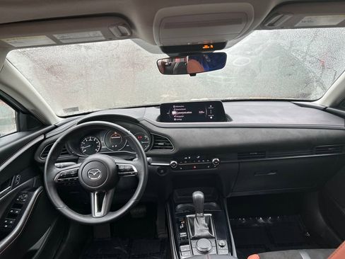 Used 2025 MAZDA CX-30 Carbon image 29