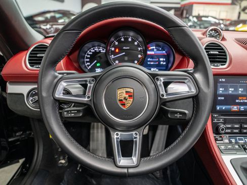 Used 2023 Porsche 718 Boxster Spyder RWD image 14