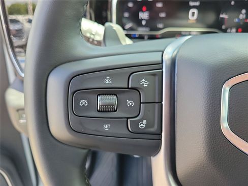 Used 2025 GMC Sierra 1500 SLT w/ SLT Premium Plus Package AWD/4WD image 23