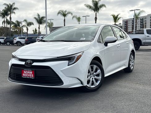 New 2026 Toyota Corolla LE image 2