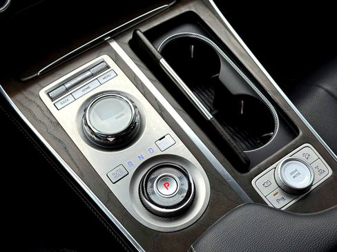 Used 2024 Genesis GV80 2.5T image 27