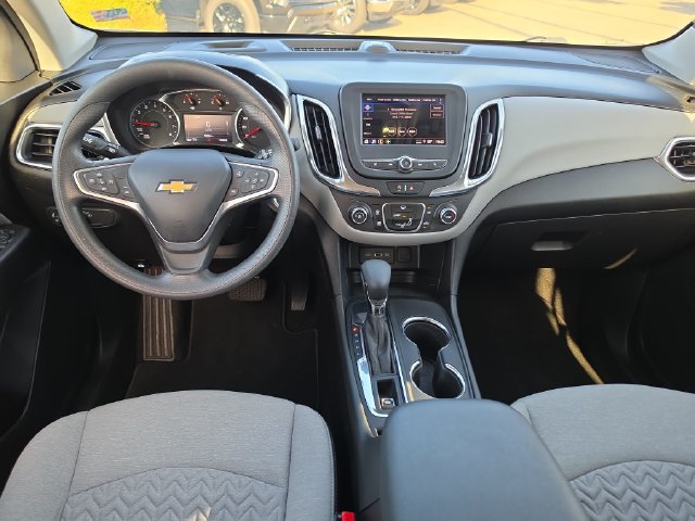 Used 2023 Chevrolet Equinox LS w/ LS Convenience Package FWD image 9
