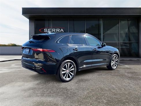 Used 2022 Jaguar F-PACE S image 5