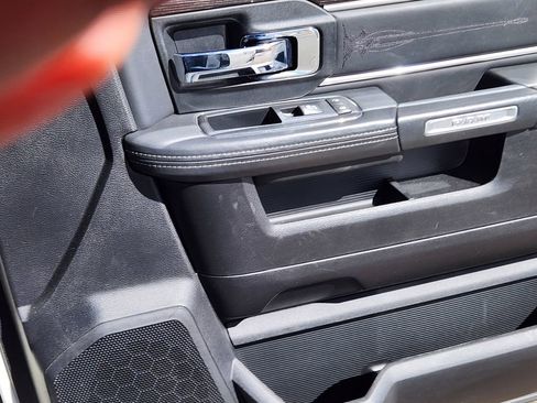 Used 2016 RAM 2500 Limited image 12