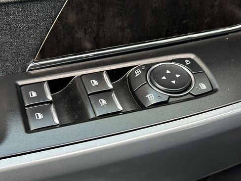 Used 2023 Ford F150 Lariat w/ Equipment Group 502A High image 12