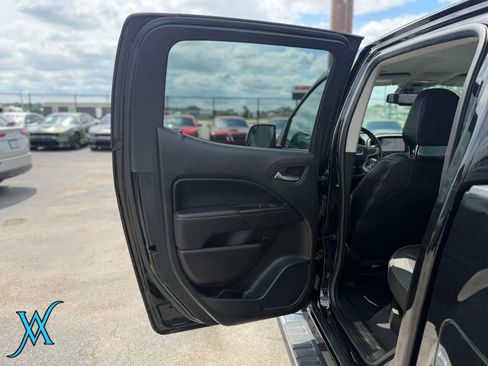 Used 2019 GMC Canyon Denali AWD/4WD image 15